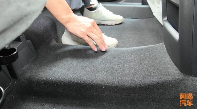 大七座合資SUV不到20萬，探店福特銳界L，你覺得卷不卷？