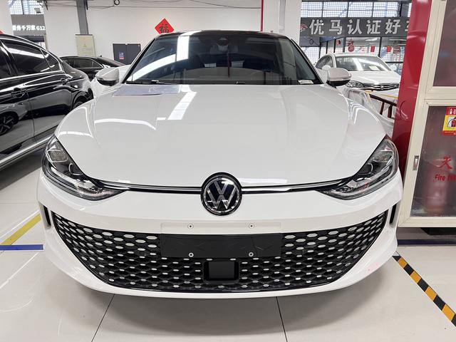 超高性價比！2022款大眾凌渡L，10萬出頭體驗8.9秒“超辣”推背感