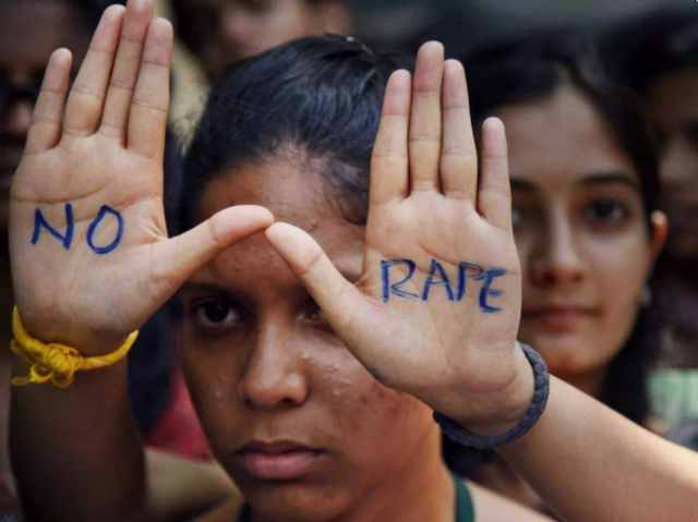 印度19歲少女接連遭數(shù)人侵害，性命危在旦夕，兇手卻全是熟人