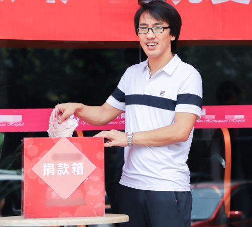 南充小伙為宜賓做了6件事讓百萬人感動，他現(xiàn)在回到家鄉(xiāng)要接著干…