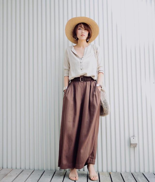 這些日本主婦真有品位，穿裙不露膝蓋、不配絲襪，優(yōu)雅到骨子里