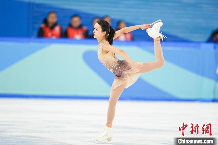（哈爾濱亞冬會）綜合消息：雪上賽場創(chuàng)佳績 中國隊32金平單屆金牌紀錄