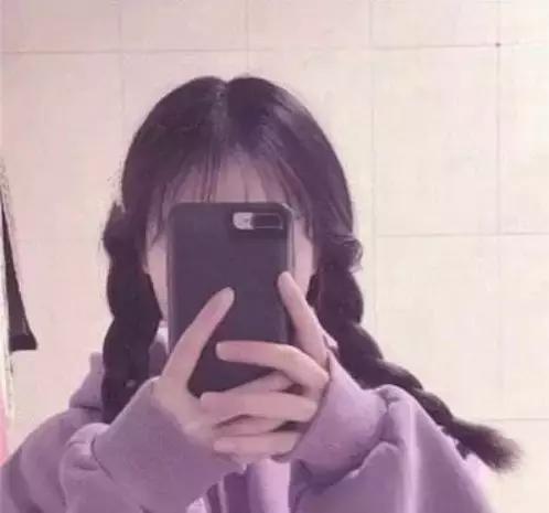 連上4天熱搜的斗魚女主播“喬碧蘿”，究竟有多荒唐多魔幻？