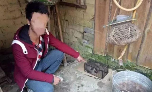 毀三觀！當(dāng)媽的竟然帶孩子色情直播！還有女主播日賺13.8萬(wàn)……