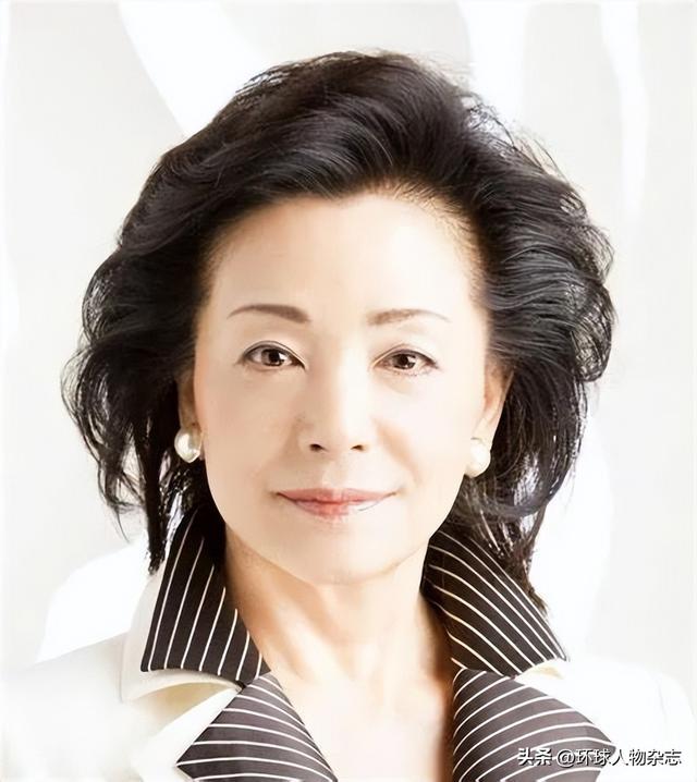 作妖女主播：家住神社，門外狐貍洞，號召“吃日本魚打敗中國”