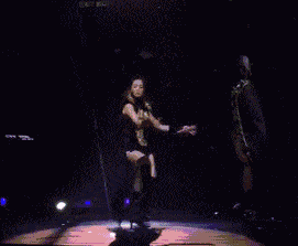 現(xiàn)在女大學生太開放, 這么隱私的東西露在外面, 男人看了都臉紅!