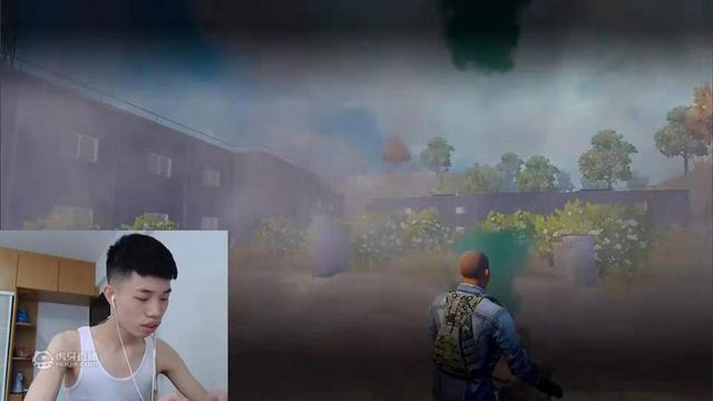 和平精英：虎牙吃雞形象代言人騷操作不斷，全服榜一變身娛樂主播