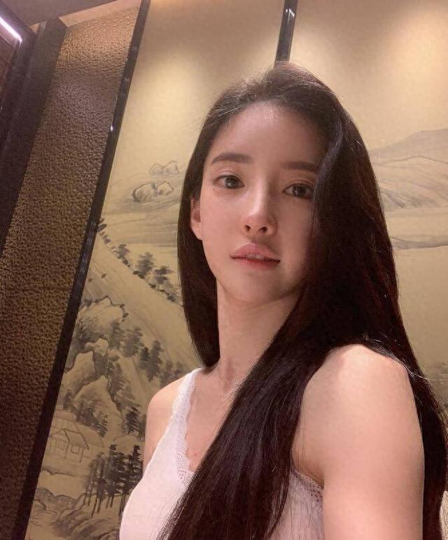 韓國十大網(wǎng)紅美女，顏值不輸一線明星