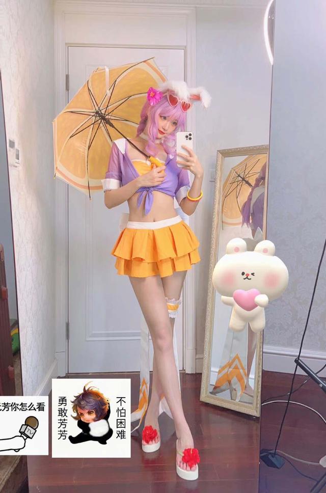 王者解說琪琪COS公孫離，比基尼、大長腿超絕！和趙麗穎氣質(zhì)不同