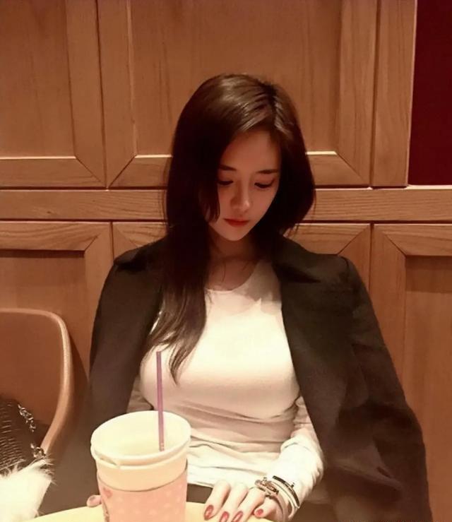 韓國十大網(wǎng)紅美女，顏值不輸一線明星