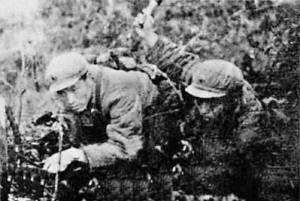 殘害無辜的女匪田玉蓮，與丈夫藏匿深山16年，因要生孩子暴露被誅