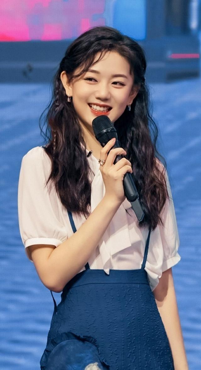 深圳電視臺(tái)15位美女主持人風(fēng)采一覽，個(gè)個(gè)高雅、優(yōu)美、迷人