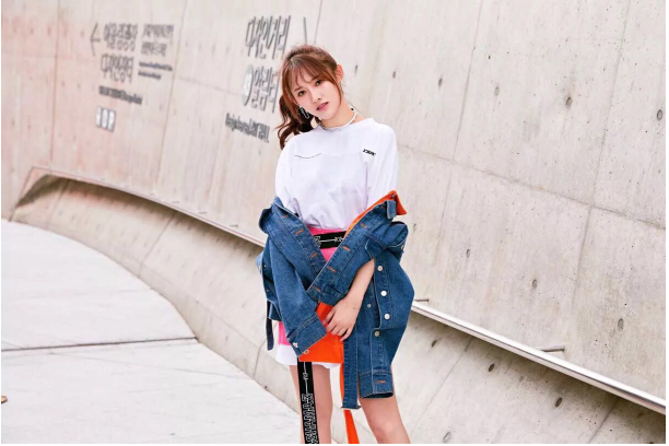 陌陌兩大美女張鑫磊、小夭夭同框飚舞，眾網(wǎng)友瘋狂打Call