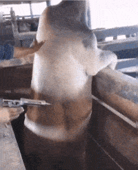 現(xiàn)在女大學生太開放, 這么隱私的東西露在外面, 男人看了都臉紅!