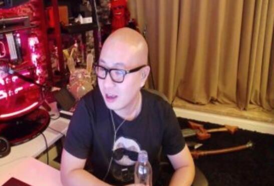 劉殺雞跳槽遭起訴真相曝光 劉殺雞是誰真名簡介照片怎么火的！