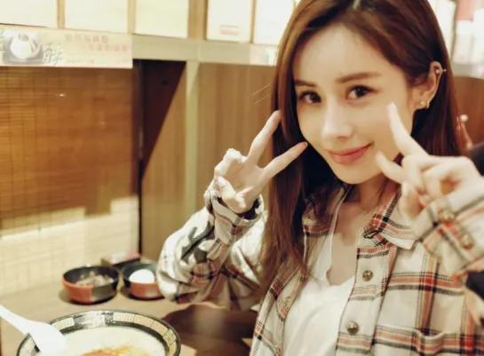 韋雪：從洗頭小妹到直播帶貨女王，她的逆襲之路