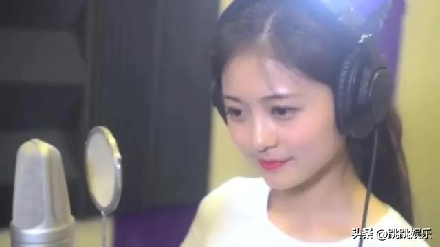 柳歡歡：星光大道的璀璨新星，用音樂詮釋時代正能量