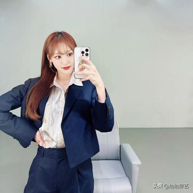 韓國(guó)極品美女主持人！黑絲大長(zhǎng)腿！太有魅力了！