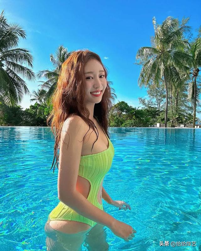 韓國(guó)極品美女主持人！黑絲大長(zhǎng)腿！太有魅力了！