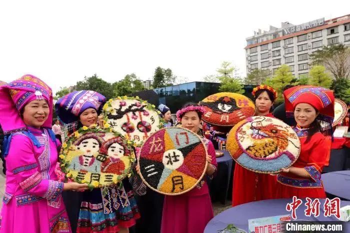 春天打翻調色盤，竟被壯鄉(xiāng)人蒸成了飯！