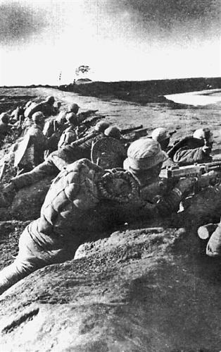 游擊健兒逞英豪