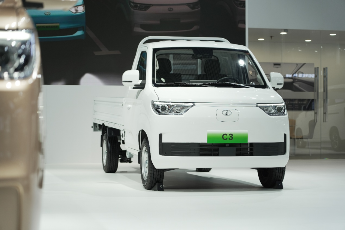 瑞馳汽車亮相2025世界智博會，以五大自研技術(shù)引領商用車智慧生態(tài)