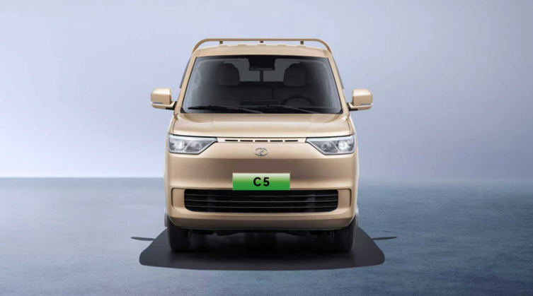 全域智慧 雙車齊發(fā)！瑞馳汽車卡系雙子星C5/C3于2025世界智博會開啟預售了