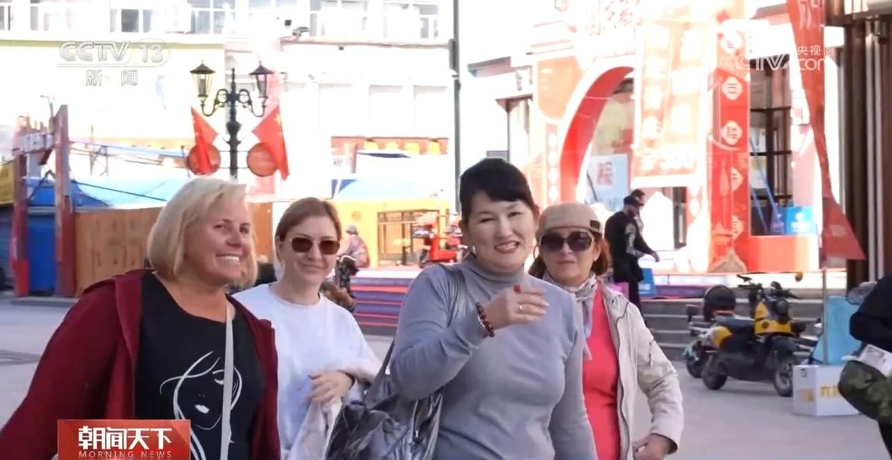 從“中國(guó)游”到“中國(guó)購(gòu)” 外國(guó)游客在中國(guó)都有哪些“心頭好”